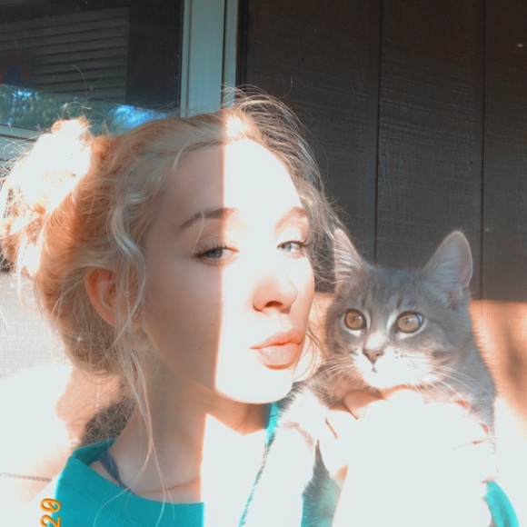 Meet your Posher, Mekalynn - Picture 7 of 12